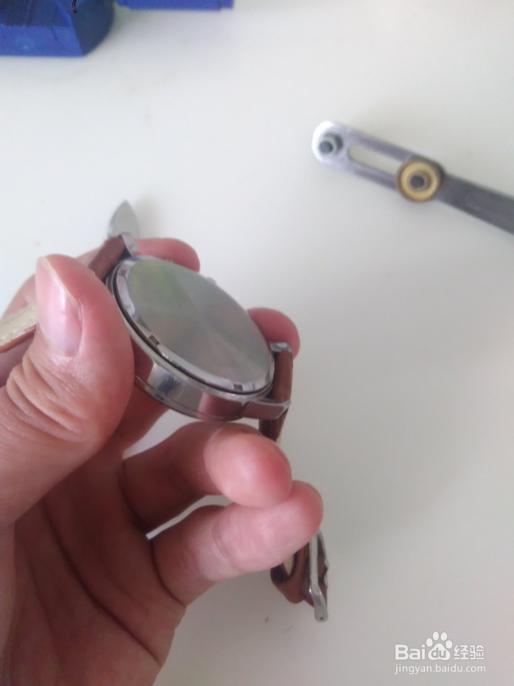 手表时走时不走偷停怎么修理