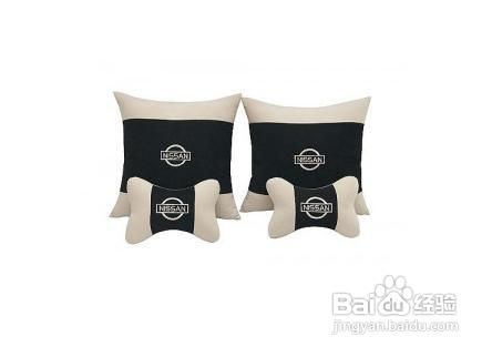 怎样装饰汽车内部？【如何添置小摆设】