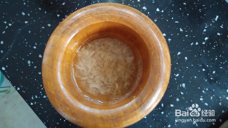 蔬菜沙拉配手抓饼