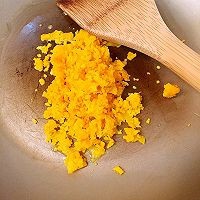 怎样制作冬日里暖暖的蛋黄焗南瓜