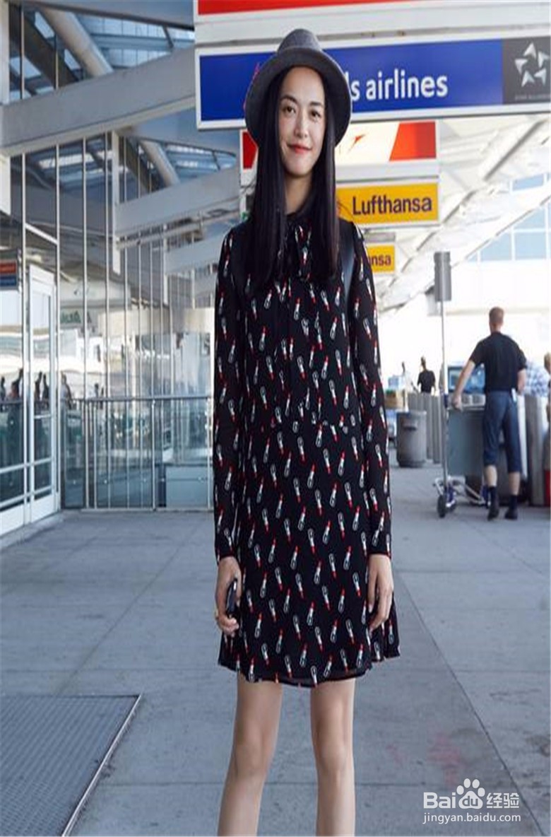 脸大的人适合什么发型和衣服