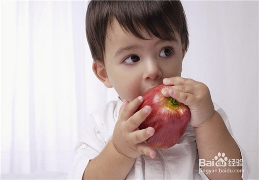 <b>苹果的正确吃法，原来我们一直在做错</b>
