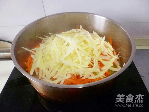 胡萝卜丝炒土豆丝
