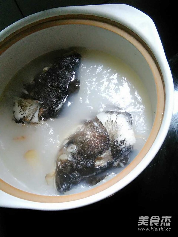 鱼头汤的家常做法