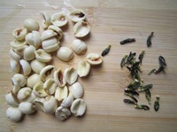 好喝又营养的银耳百合莲子羹