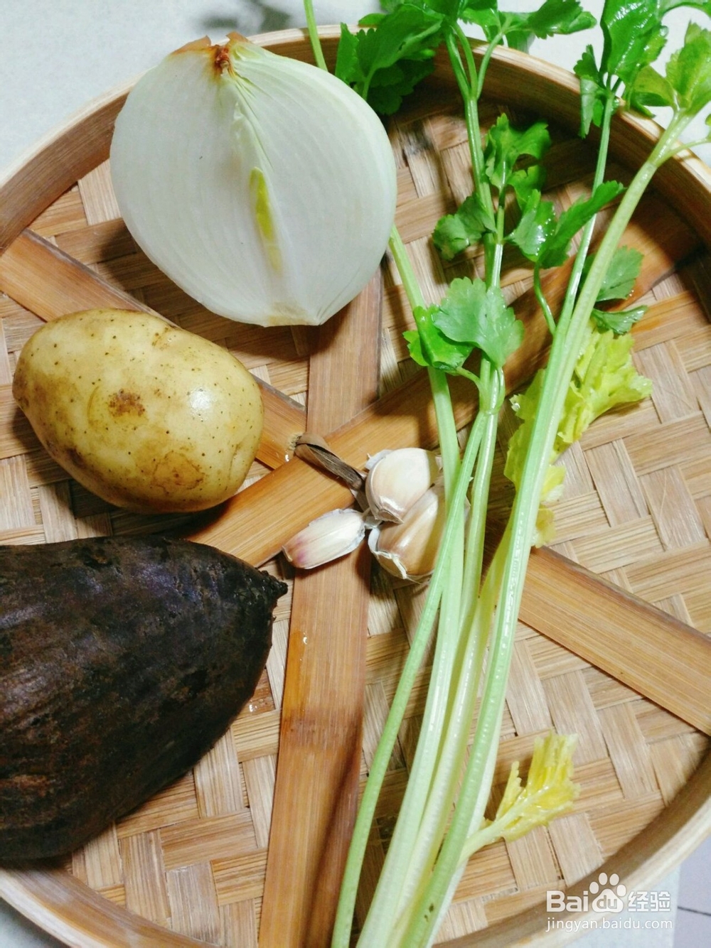 补血甜菜根浓汤
