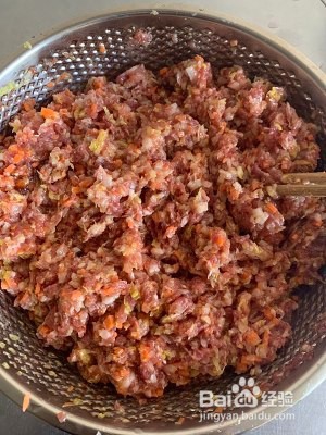 养生食补白菜猪肉饺子