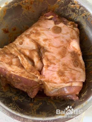 如何做好吃的酱肘子？