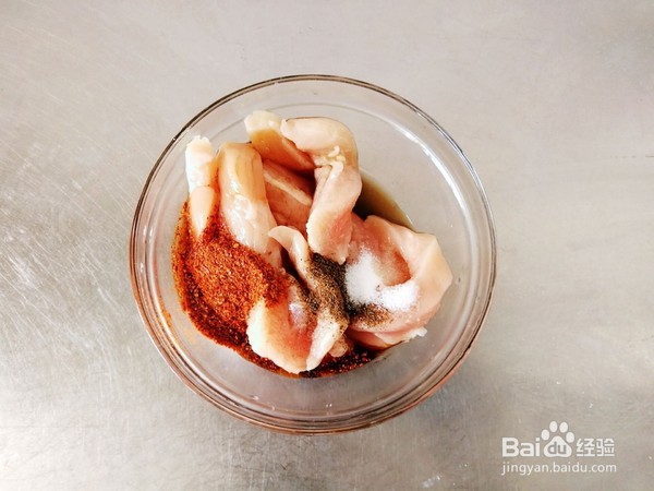 如何做香辣鸡胸肉卷