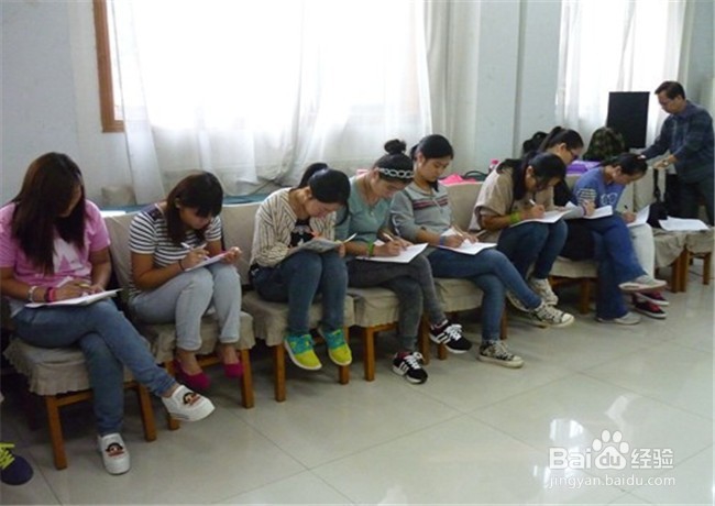 学生上课捣乱,不认真听讲怎么办