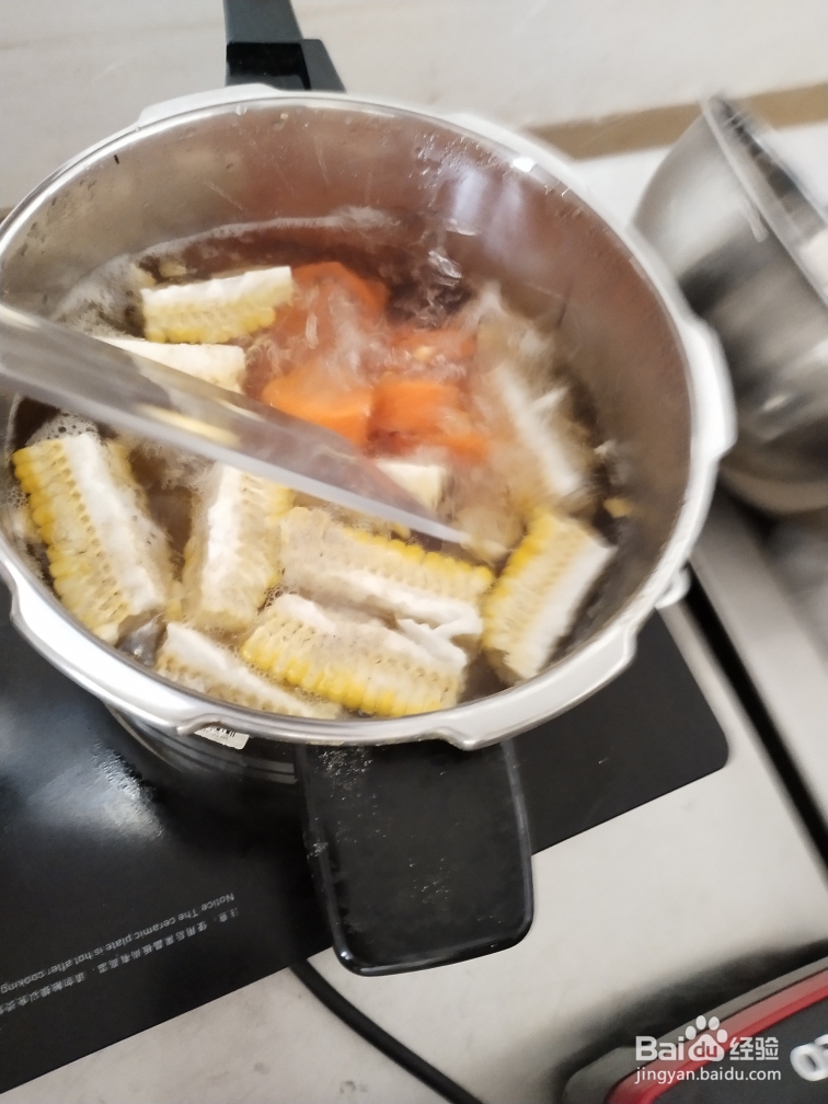 不费事做口蘑豆腐板栗河粉