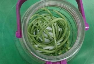家庭版酸豆角如何腌制