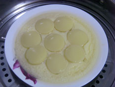 梅花苞已经爬满了枝头——创新版三色蛋饼