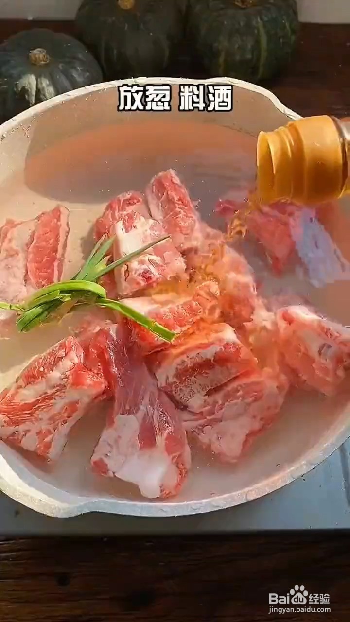 如何自制美味好吃的可乐排骨