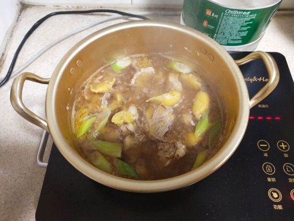 暖暖走地鸡火锅