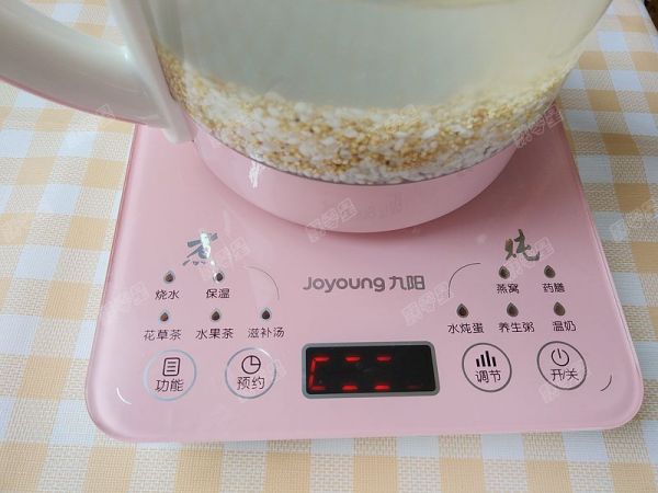 杂蔬藜麦鳕鱼粥