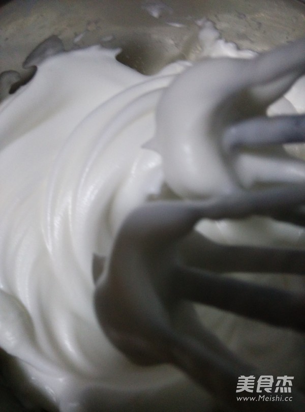 火龙果戚风小蛋糕