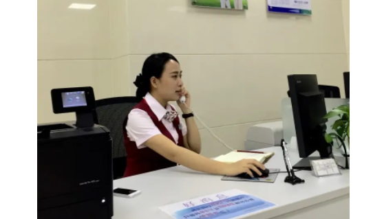 兴业银行卡能在人民银行取钱吗