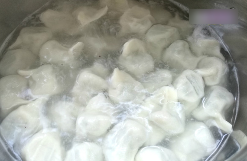 荠菜水饺荠菜要焯水吗