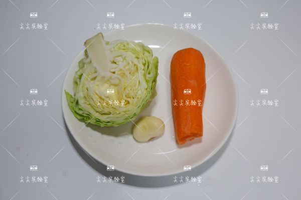 素炒包菜胡萝卜