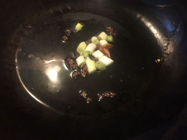 孔雀开屏武昌鱼