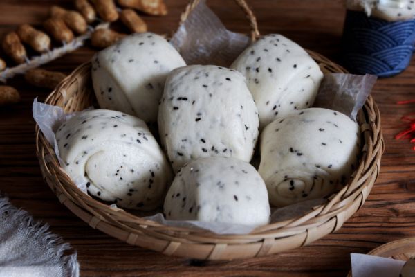 黑芝麻刀切馒头