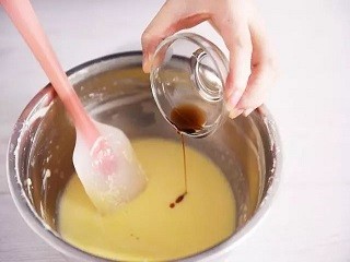 柠檬果冻蛋糕怎么做？