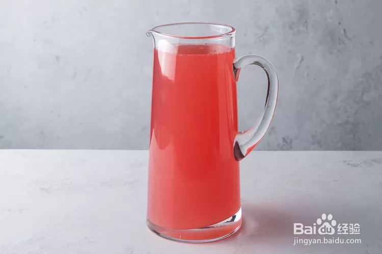 如何制作粉红柠檬水？