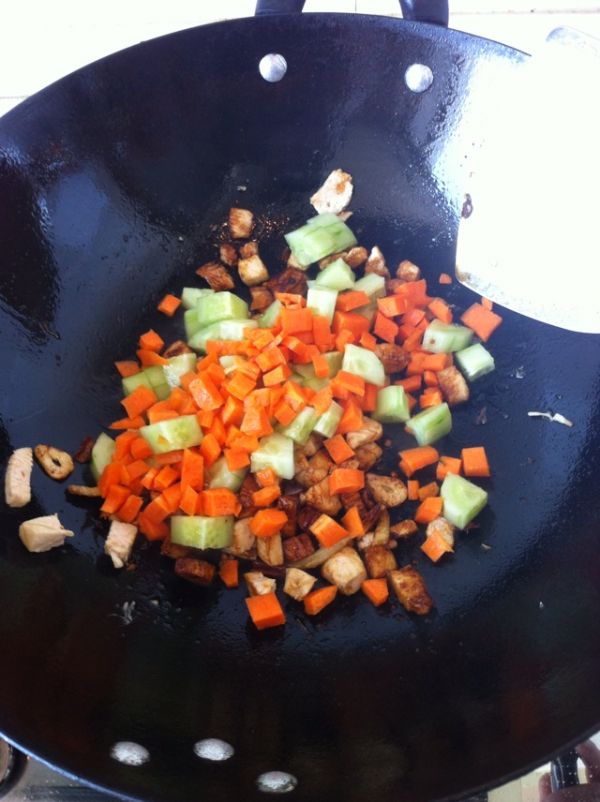 清口味宫爆鸡丁