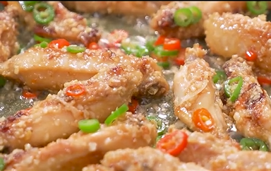怎么做蒜香黄金鸡翅