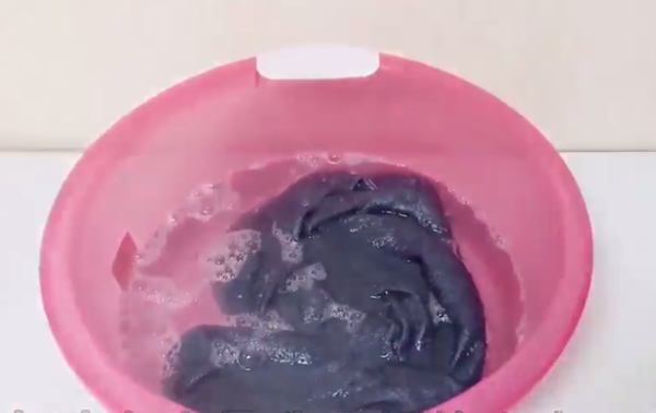 衣服围巾会掉毛毛沾的那都是、什么办法才不会掉毛