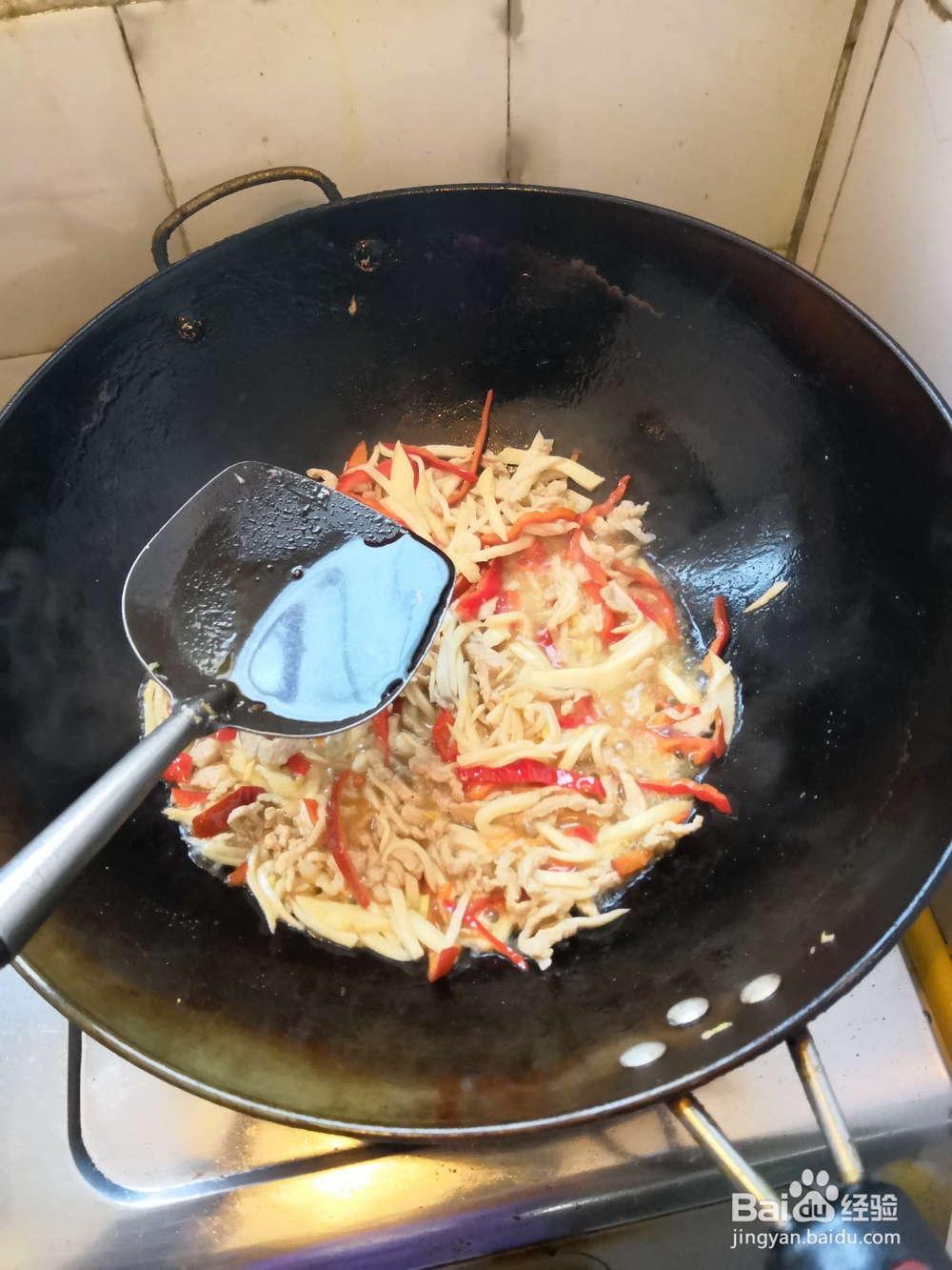 如何做杏鲍菇炒肉好吃？