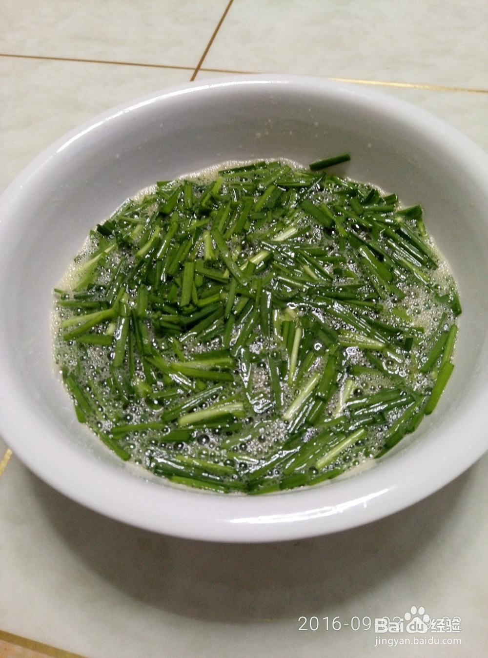 怎么做鸡蛋炒韭菜又软嫩又不油腻呢