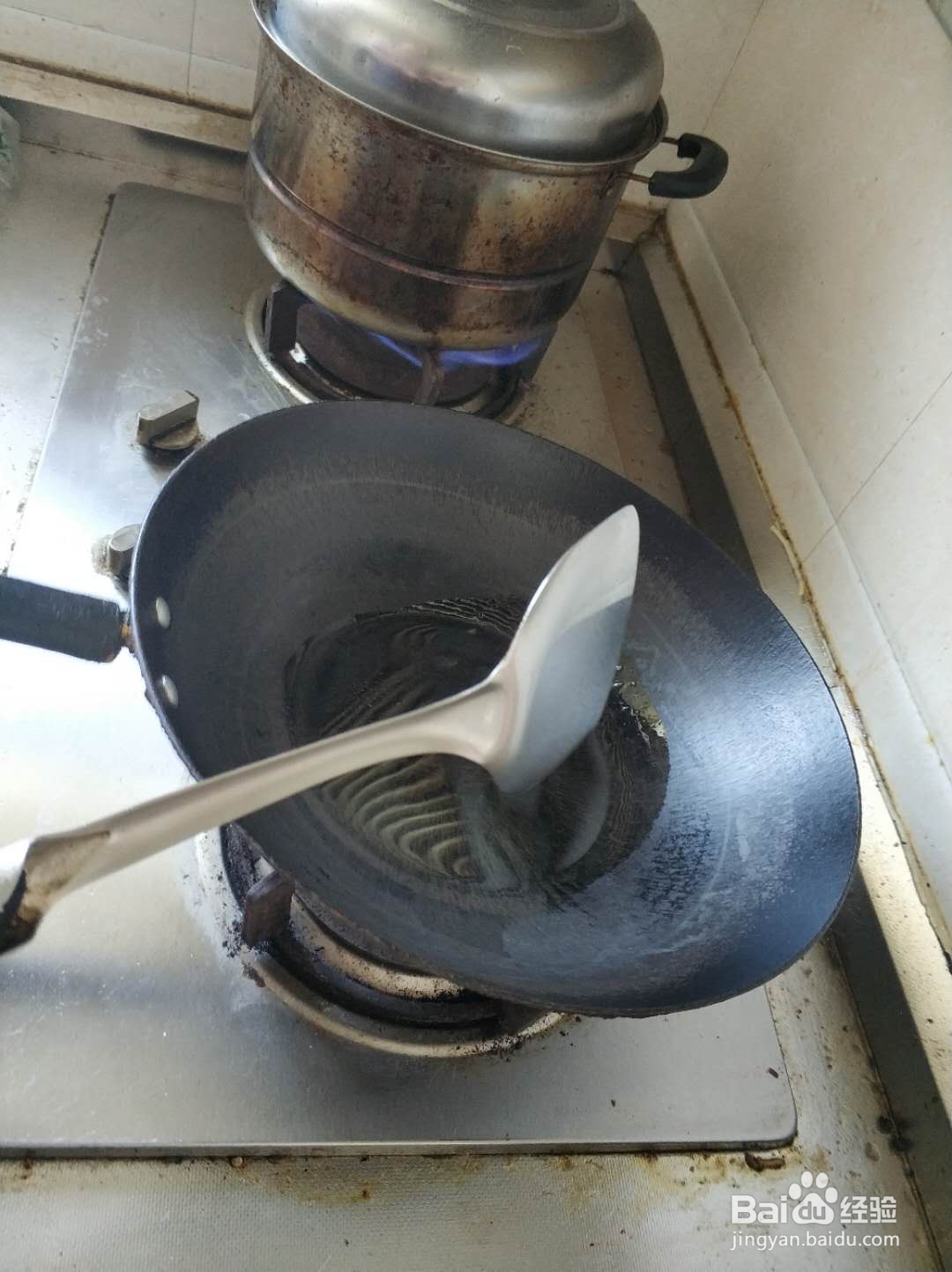 家庭版香菇炒大虾的做法