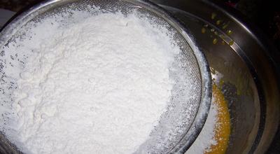 一步步做馋嘴的橙香波点蛋糕