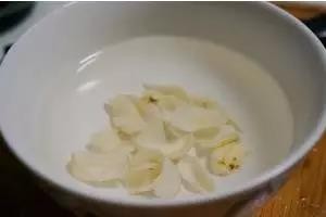 营养粥---金汤百合小米粥