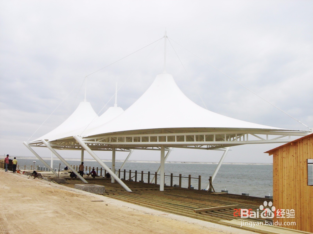 张拉膜结构在排水的设计