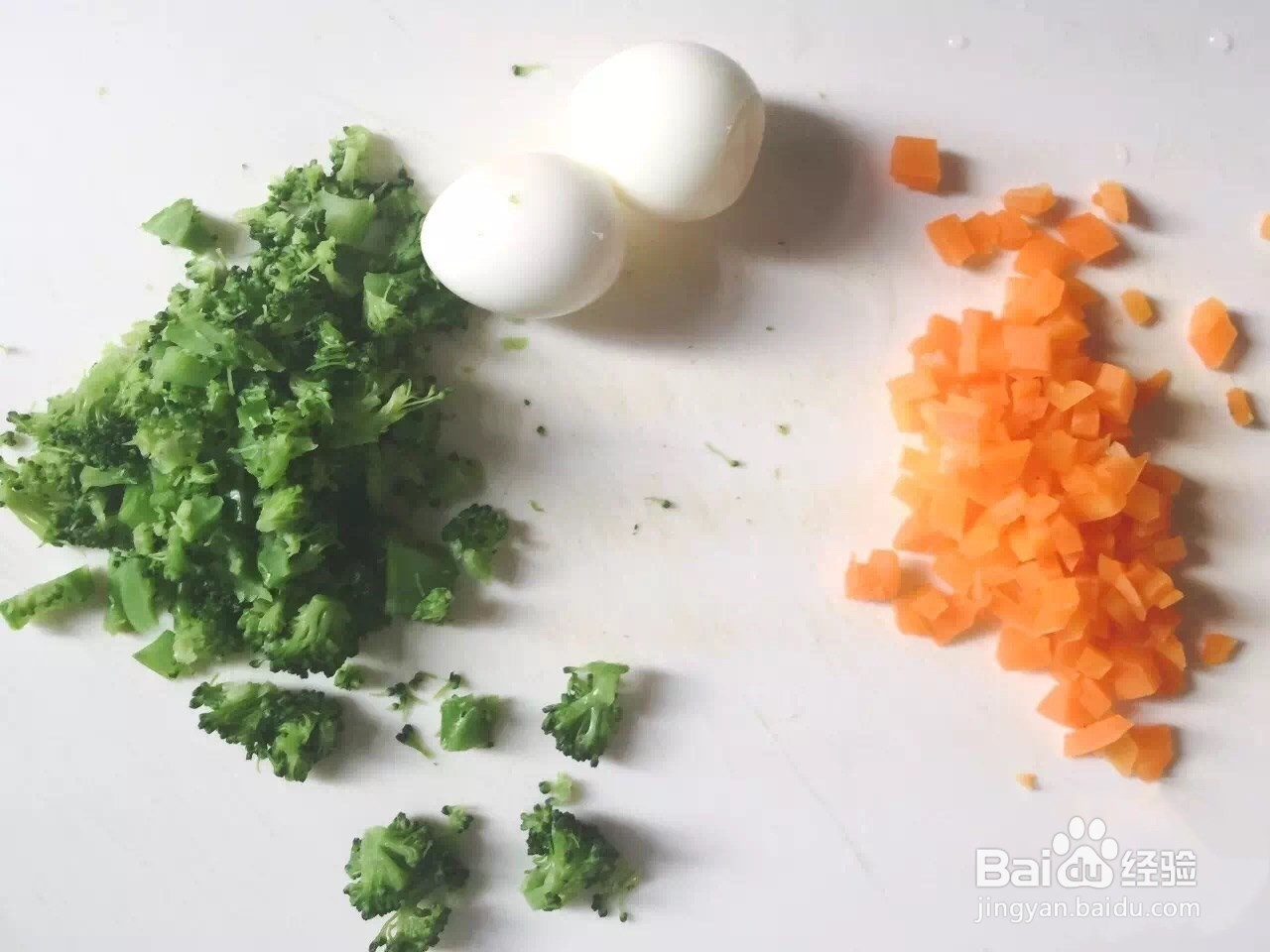 三文鱼蔬菜饭团怎么做