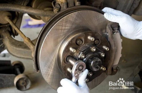 一刹车吱吱响怎么回事