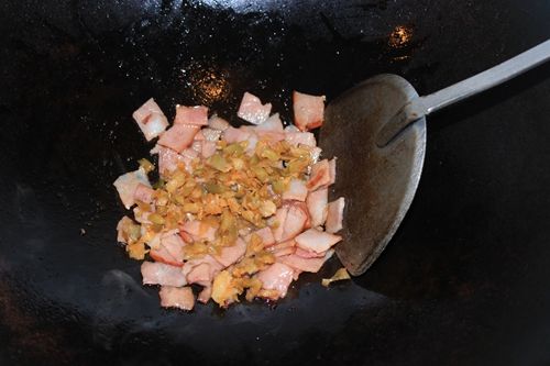 培根榨菜焗馒头