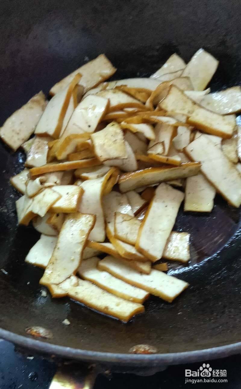 豆干炒辣椒的做法