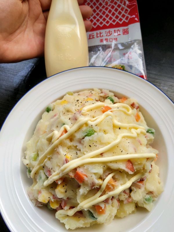 杂蔬培根土豆泥沙拉