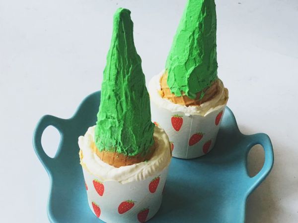 圣诞树纸杯蛋糕