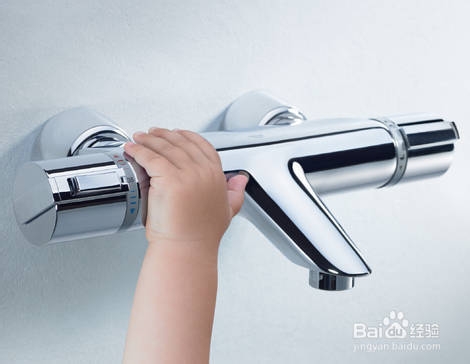 安全舒适的恒温花洒