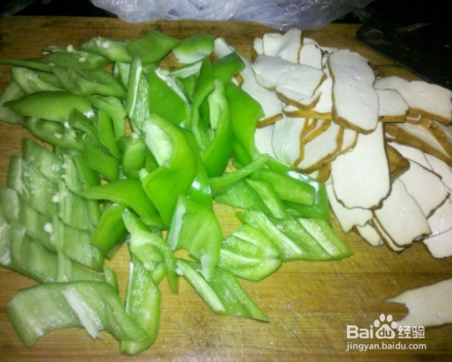 青椒炒香干怎么做？