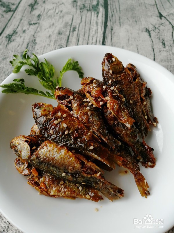 糖醋小鲫鱼的做法