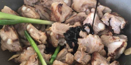 糖醋脆排骨的做法