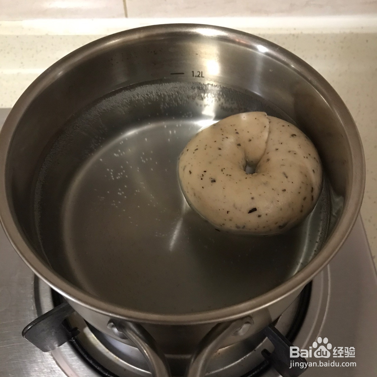 红茶牛奶贝果的做法