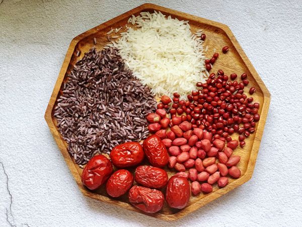 紫米红豆杂粮粥