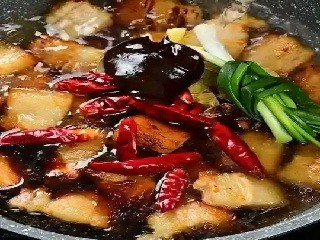 红烧肉焖蛋怎么做